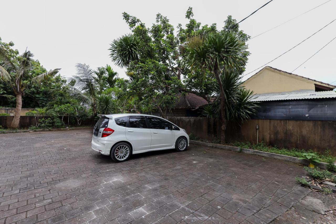 Urbanview Hotel Wg Jimbaran Bali Ungasan Exterior foto