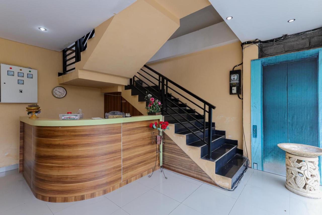 Urbanview Hotel Wg Jimbaran Bali Ungasan Exterior foto